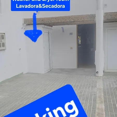 Barber Brisas Apartment *