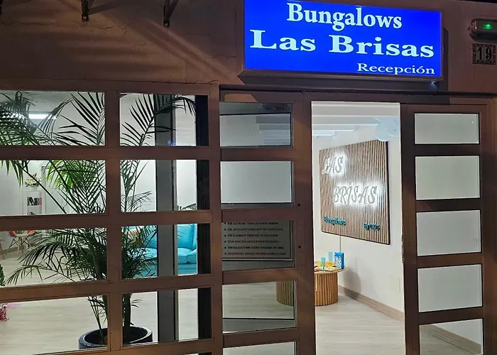 Barber Brisas Апартаменти *