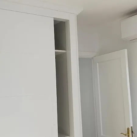 Barber Brisas Apartman