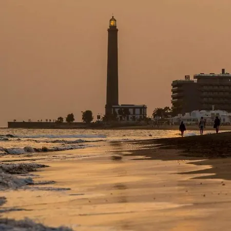 Daire Barber Brisas Playa del Ingles (Gran Canaria)