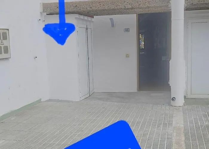 Barber Brisas Апартаменты *